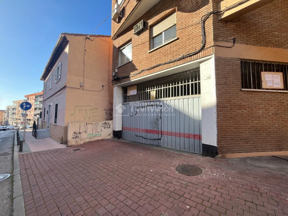 Exterior view of Garage for sale in Alcobendas