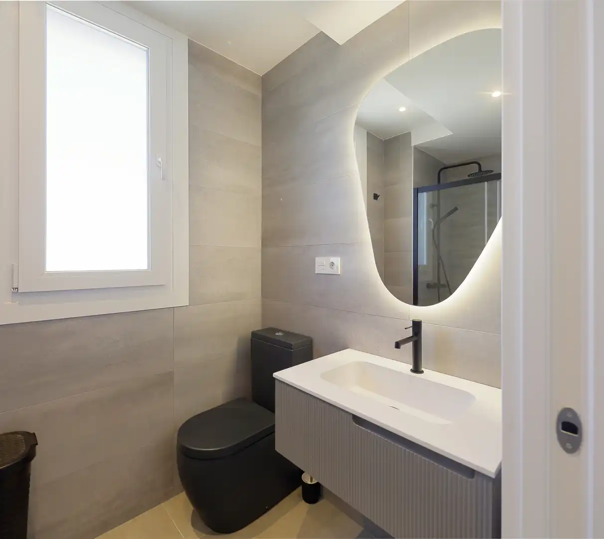 Bathroom of Flat for sale in Gijón   with Heating, Parquet flooring and Terrace