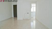 Bedroom of Flat to rent in  Madrid Capital  with Heating, Terrace and Oven