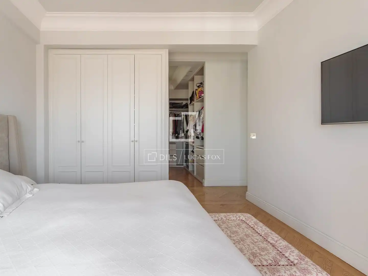Bedroom of Attic for rent in Madrid  with Air Conditioner, Heating and Parquet flooring