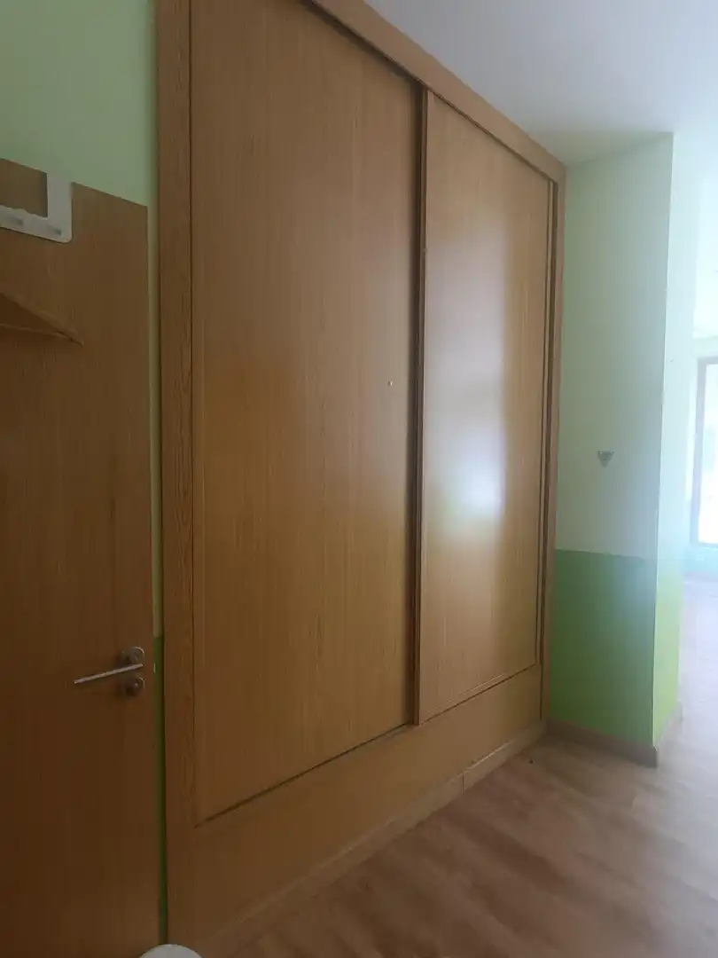 Dormitori de Local en venda en Valladolid amb Aire condicionat