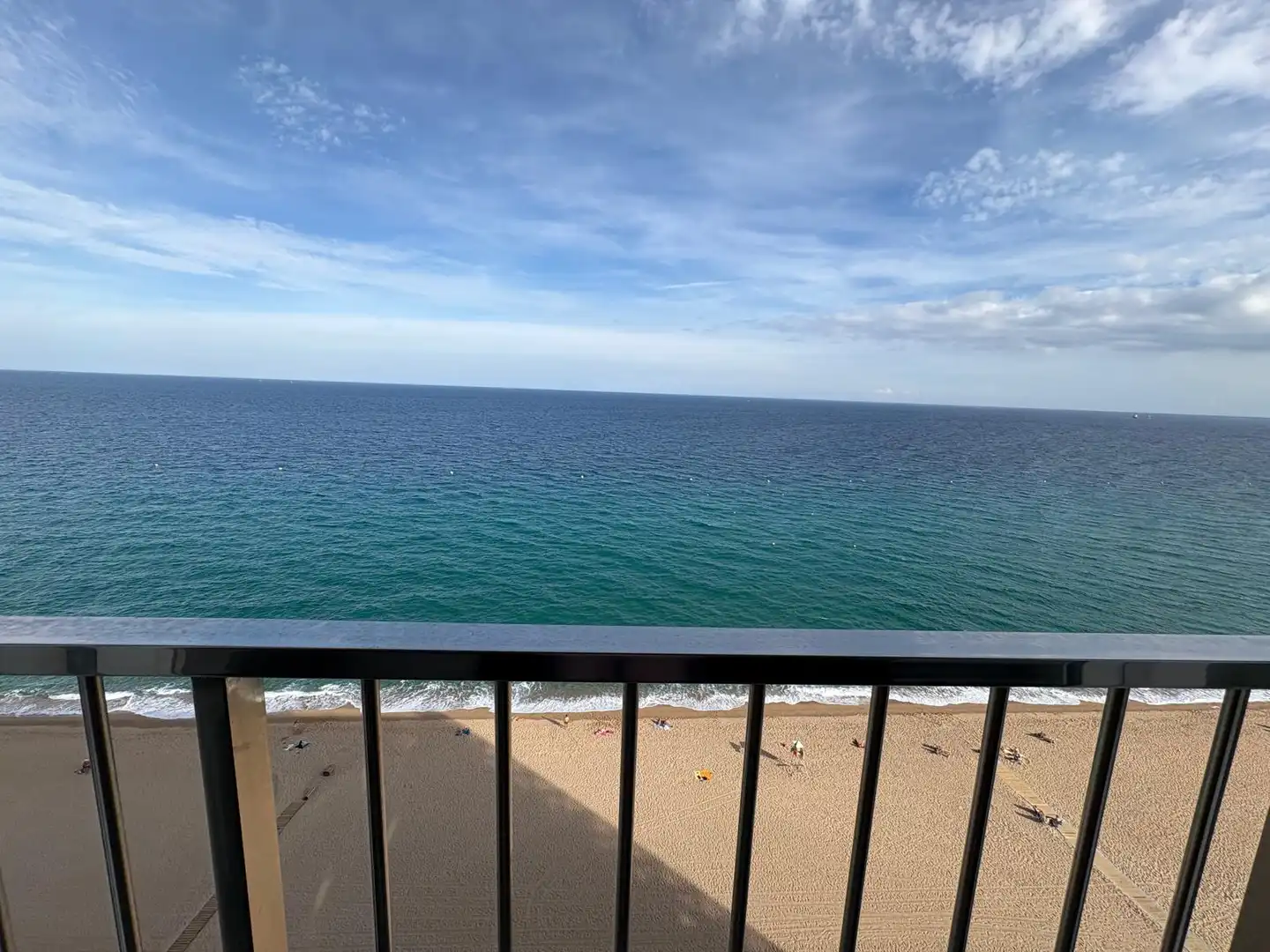 Estudi amb piscina en venda a Passeig Marítim