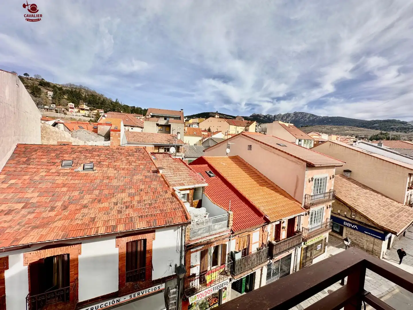 Vista exterior de Àtic en venda en Cercedilla amb Terrassa i Balcó