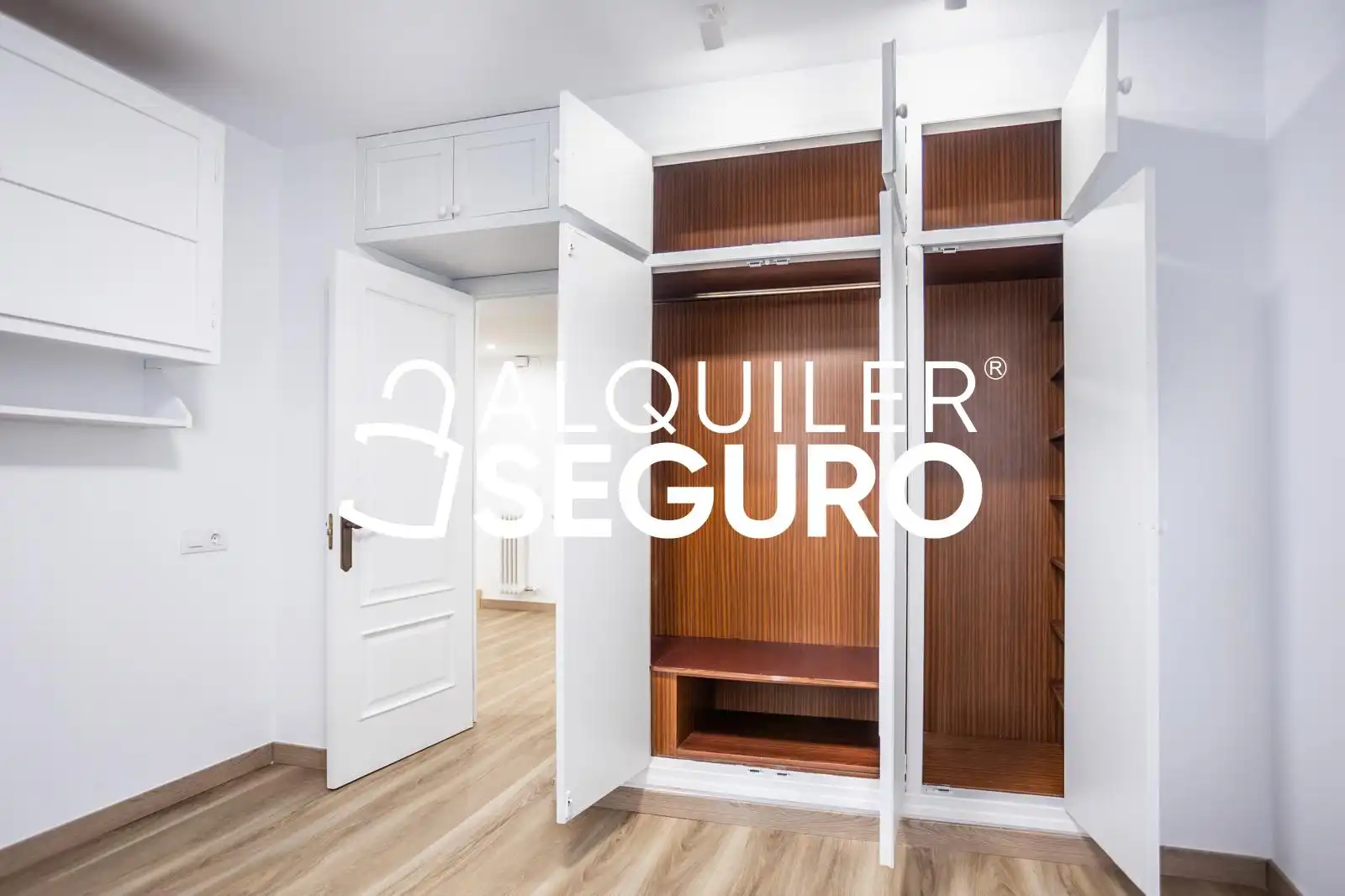 Flat for rent in Carpio, Santo Domingo - El Campillín