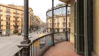 Exterior view of Flat for sale in  Barcelona Capital  with Heating, Terrace and Balcony