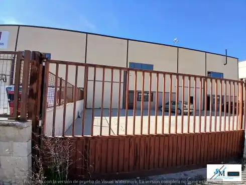 Fabrikhallen zur Miete in Calle Insula de Barataria, Santa María de Benquerencia