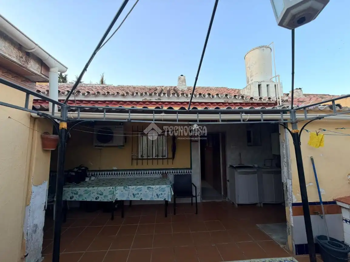 Vista exterior de Casa adosada en venta en Málaga