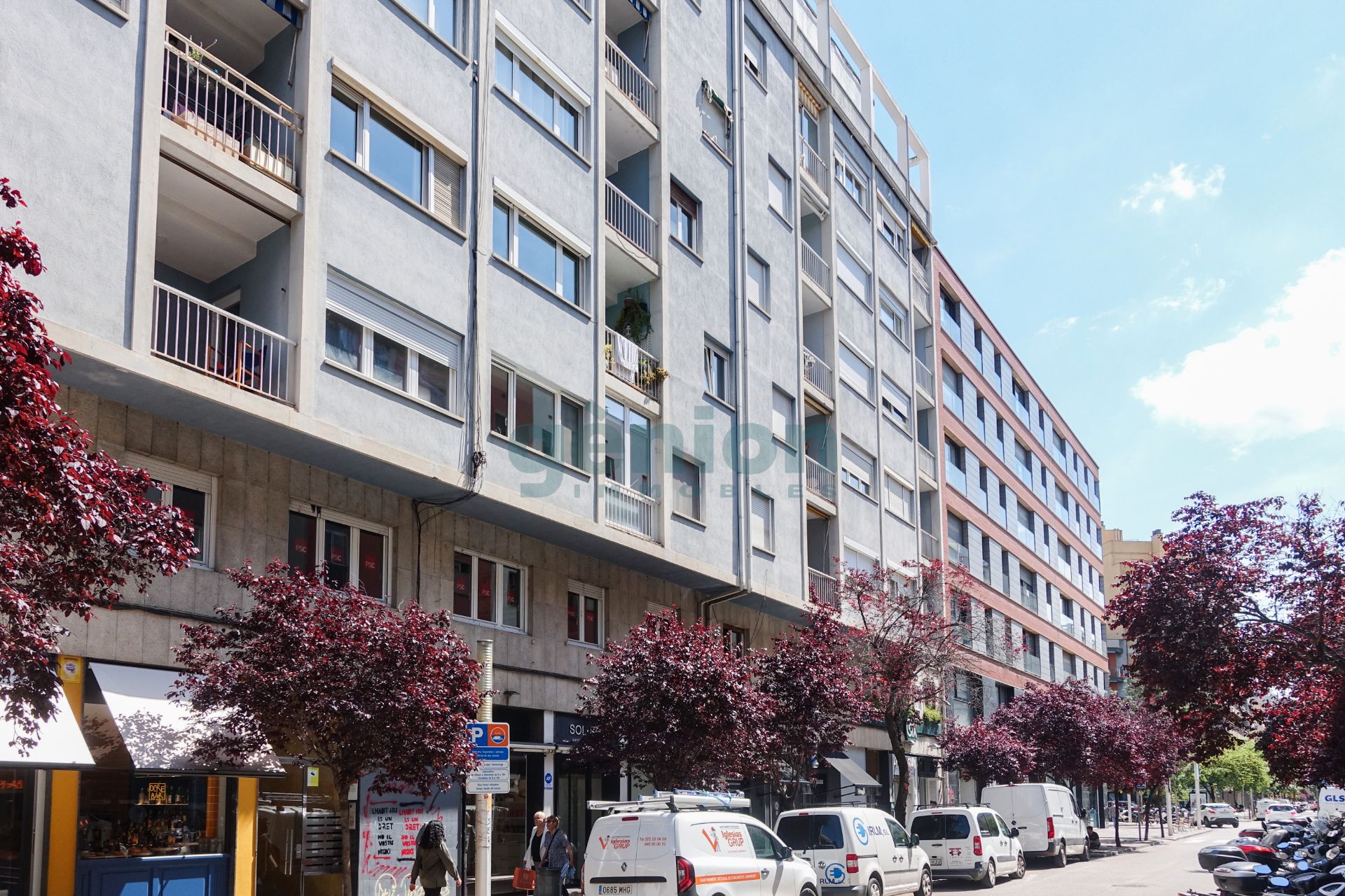 Vista exterior de Pis en venda en Girona Capital amb Calefacció