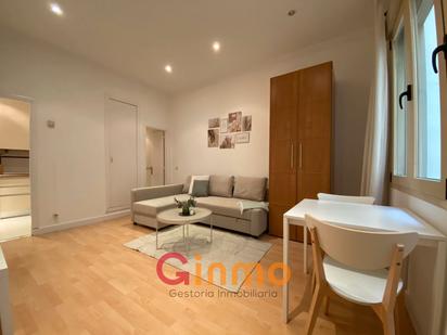 Living room of Study to rent in  Madrid Capital  with Heating, Furnished and Washing machine