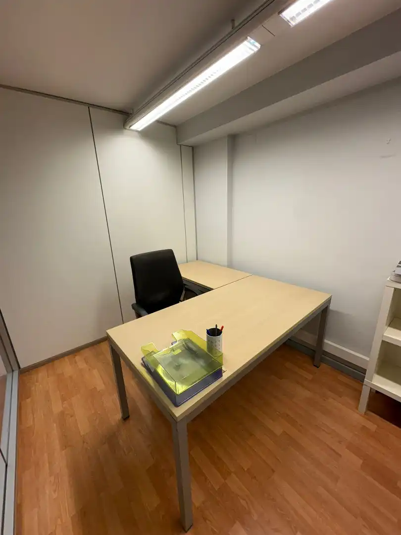 Oficina de lloguer en Girona amb Terrassa