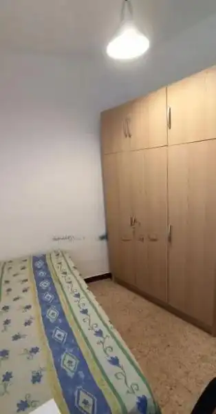 Habitación de Piso de alquiler en Sevilla con Aire acondicionado, Terraza y Amueblado