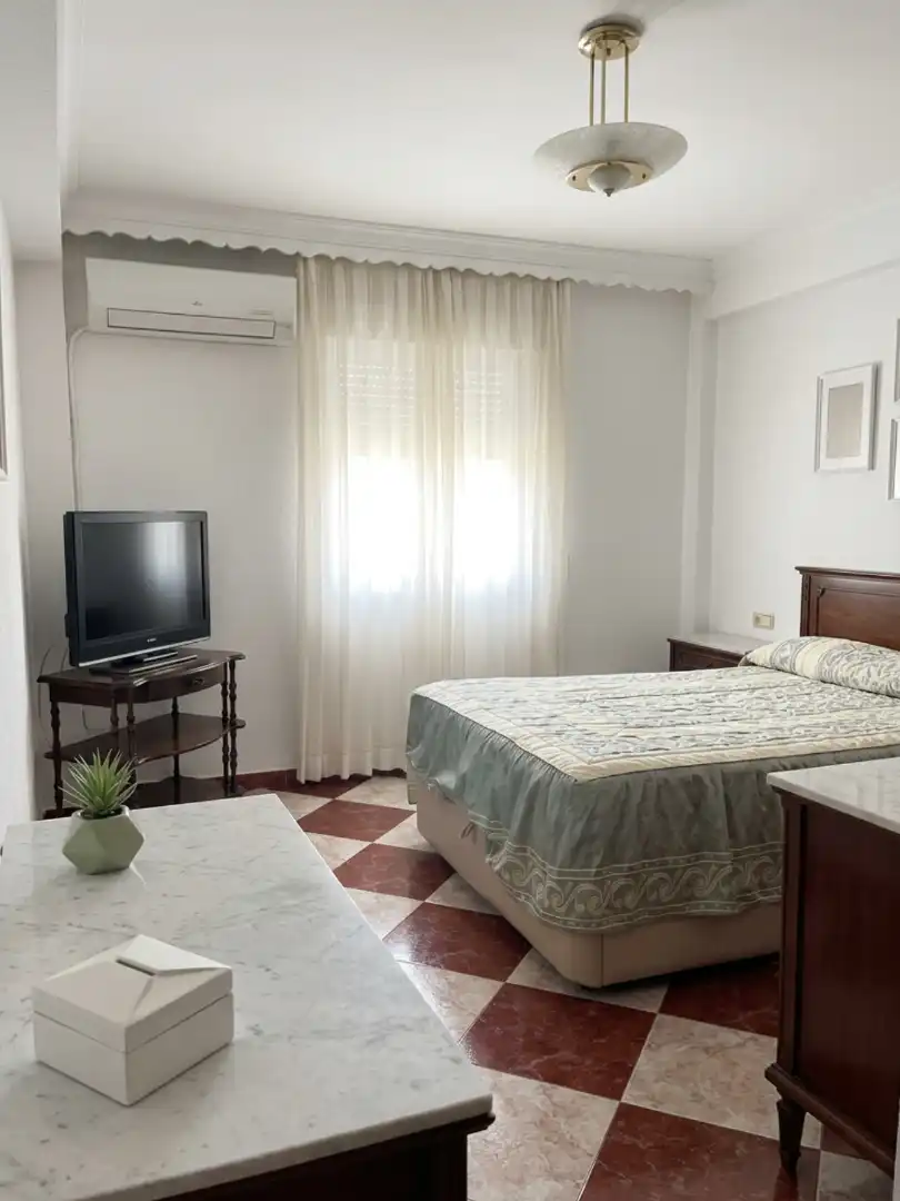 Habitación de Piso en venta en Málaga con Aire acondicionado y Amueblado