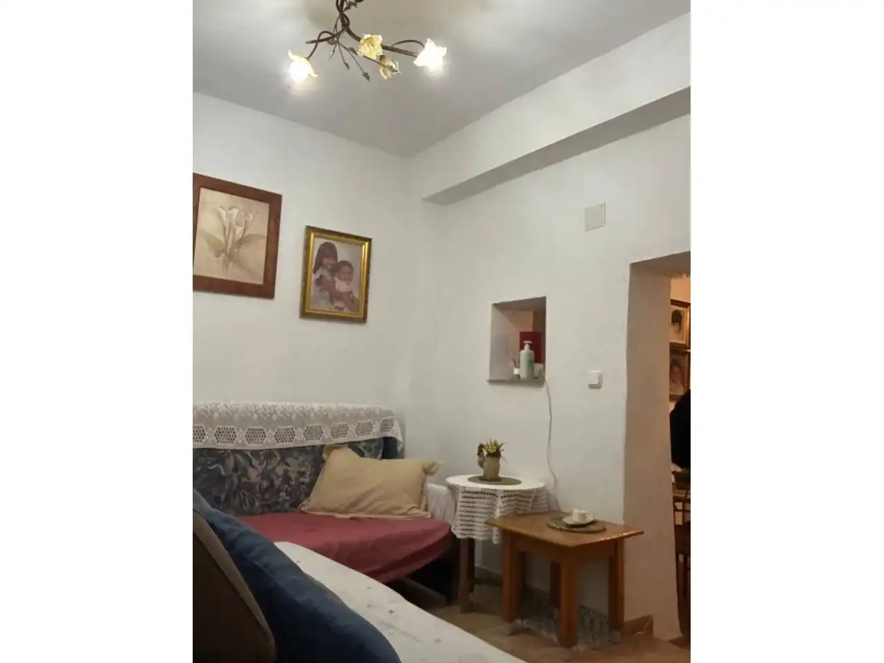 Sala d'estar de Finca rústica en venda en Casares amb Terrassa i Moblat
