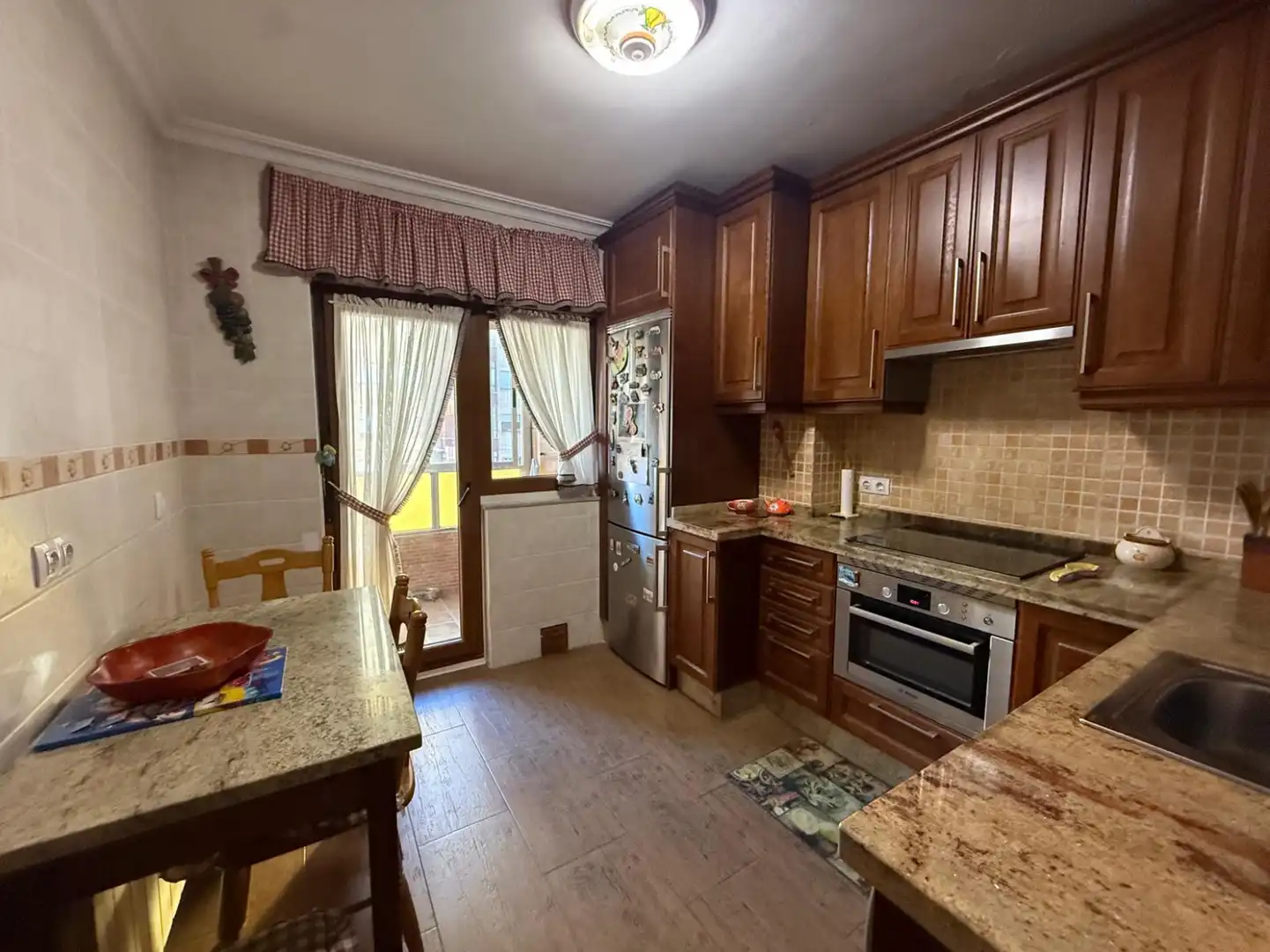 Küche von Wohnung zum Verkauf in Castrillón mit Heizung, Privatgarten und Terrasse