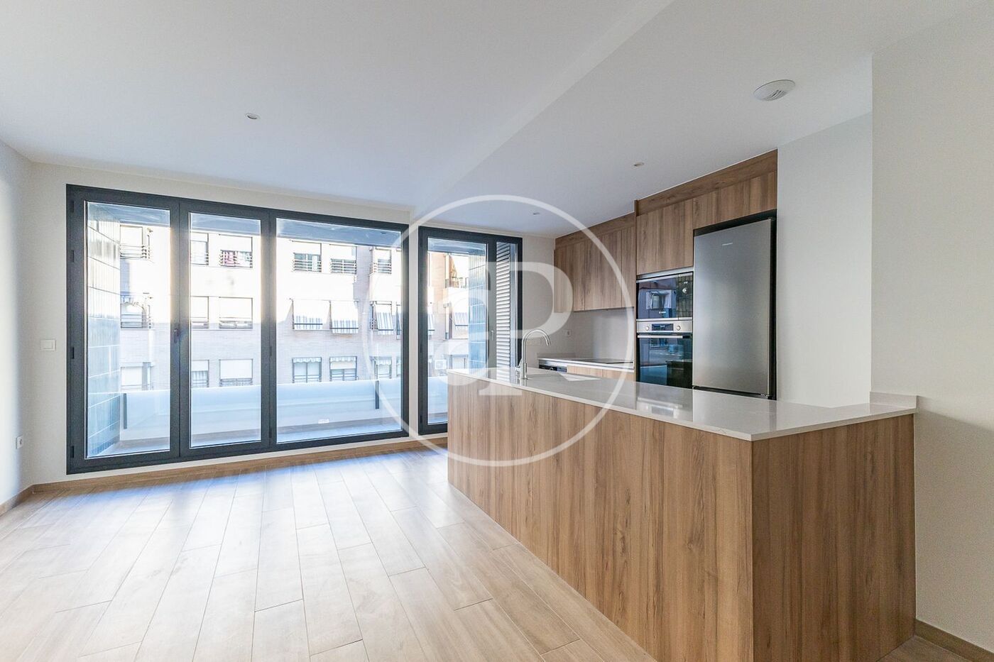 Vista exterior de Pis de lloguer en  Valencia Capital amb Aire condicionat, Calefacció i Balcó