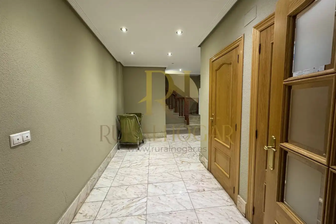 Piso en venta en León Capital  con Trastero, Balcón y Alarma