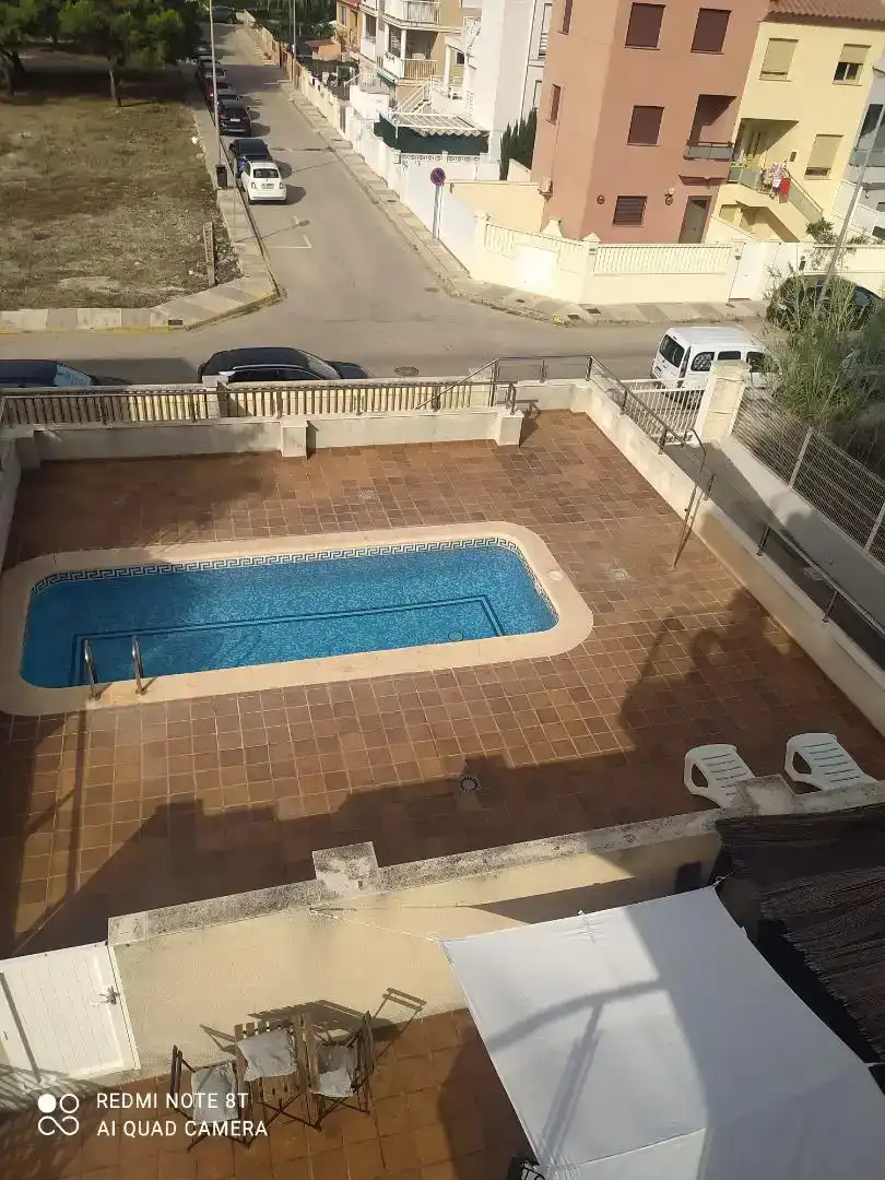 Schwimmbecken von Wohnungen zur Miete in Oliva mit Klimaanlage und Balkon