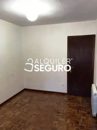Habitación de Piso de alquiler en Vitoria - Gasteiz con Calefacción, Terraza y Trastero