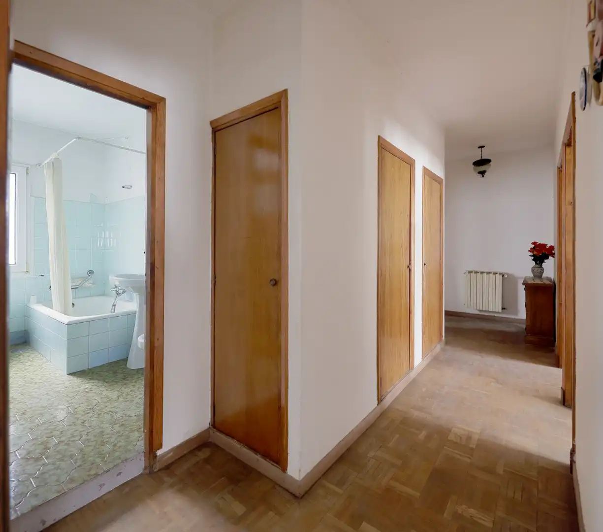 Piso en venta en Oviedo  con Calefacción, Parquet y Trastero