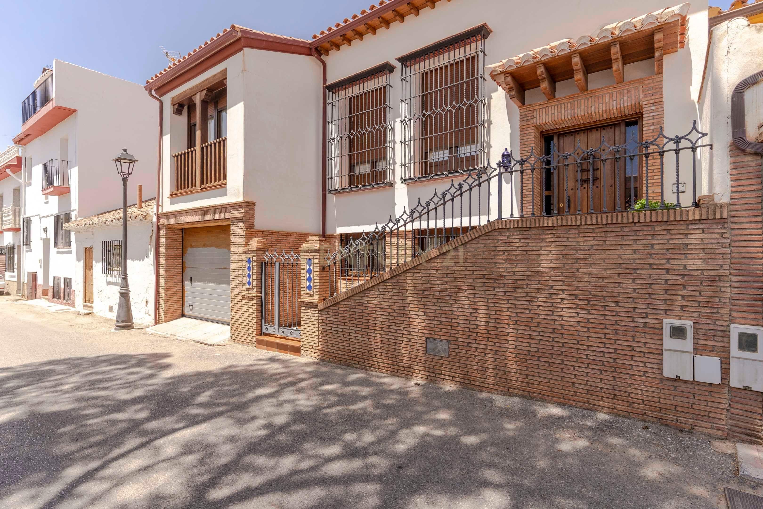 Exterior view of House or chalet for sale in Jérez del Marquesado  with Furnished and Balcony