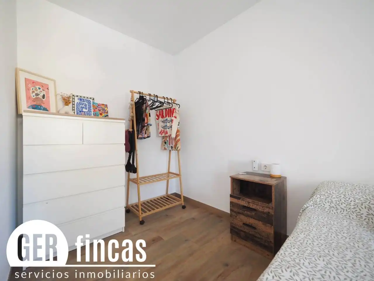 Bedroom of Flat for sale in Terrassa  with Alarm