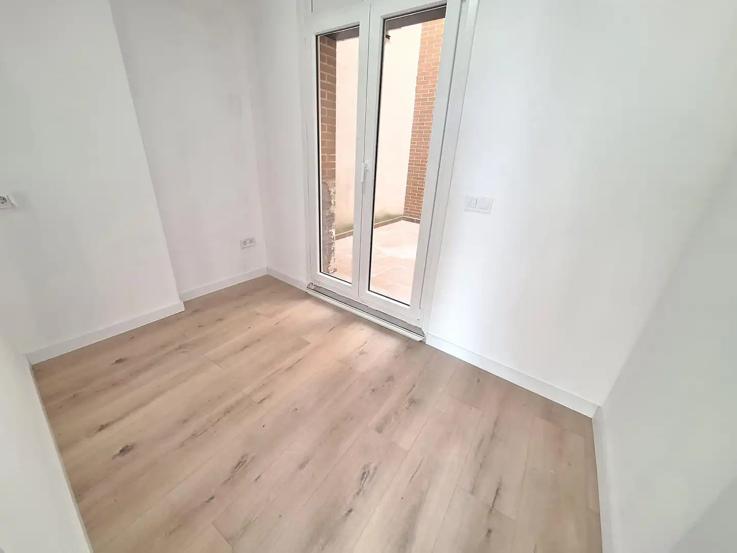 Piso en venta en Sant Guim de Freixenet con Calefacción y Balcón
