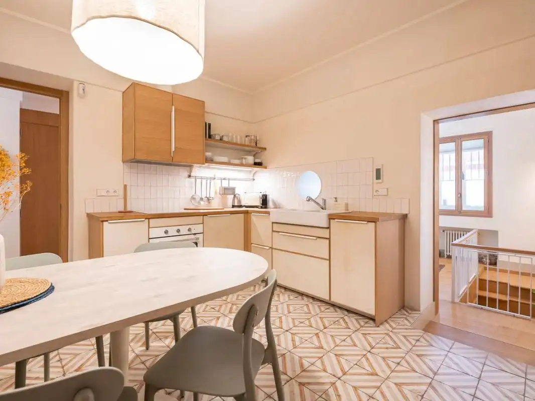 Planta baja en venta en P.º del Rey, Argüelles