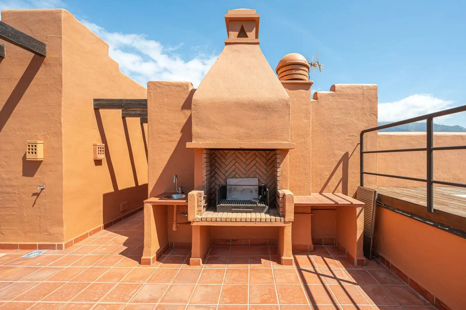 Terraza de Ático en venta en Marbella con Terraza, Trastero y Piscina comunitaria