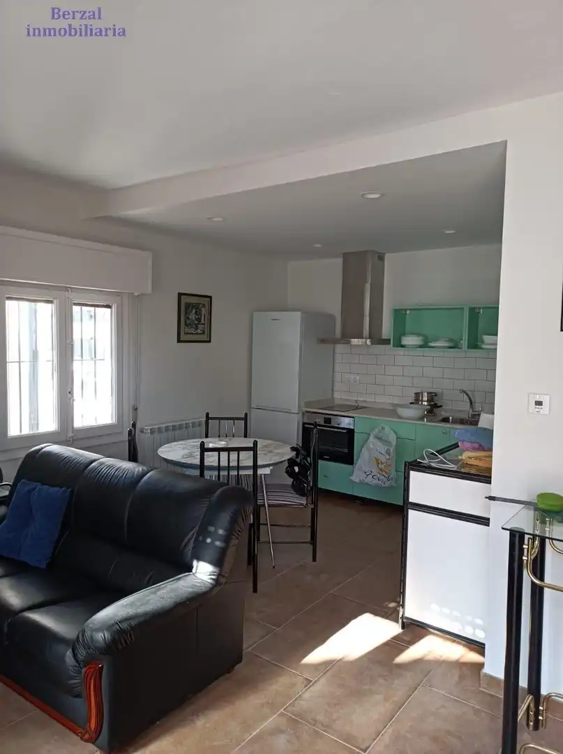 Cuina de Casa o xalet en venda en Matute amb Terrassa, Moblat i Balcó