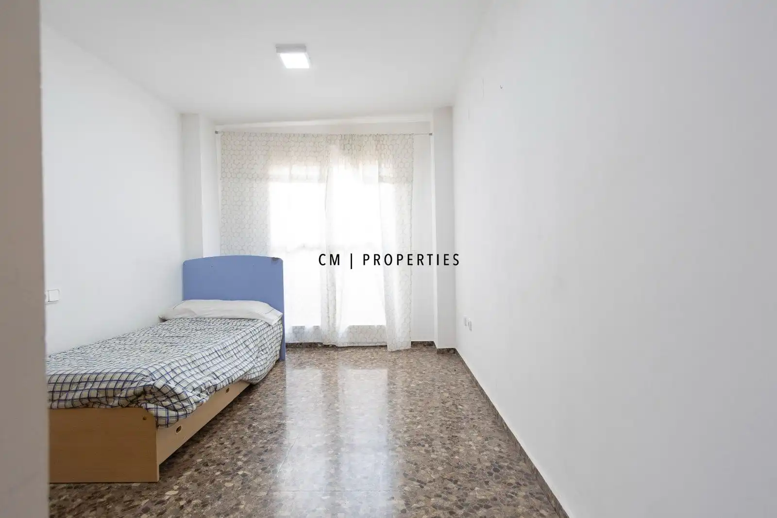 Dormitori de Pis en venda en Burjassot amb Aire condicionat, Calefacció i Terrassa