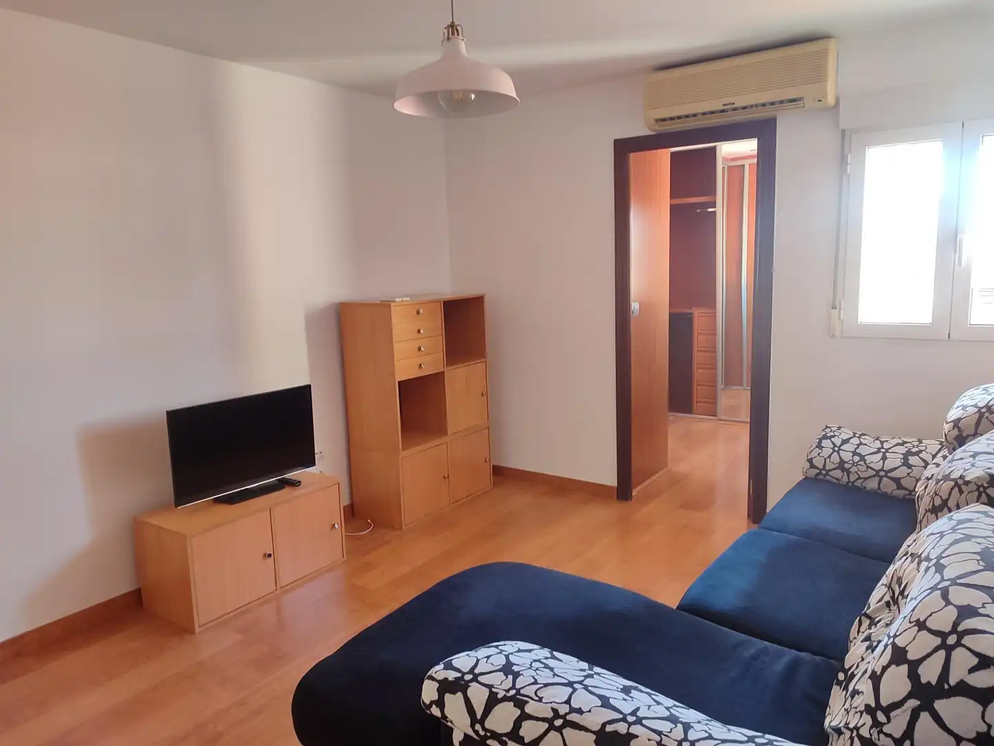 Living room of Flat for rent in Granada  with Furnished
