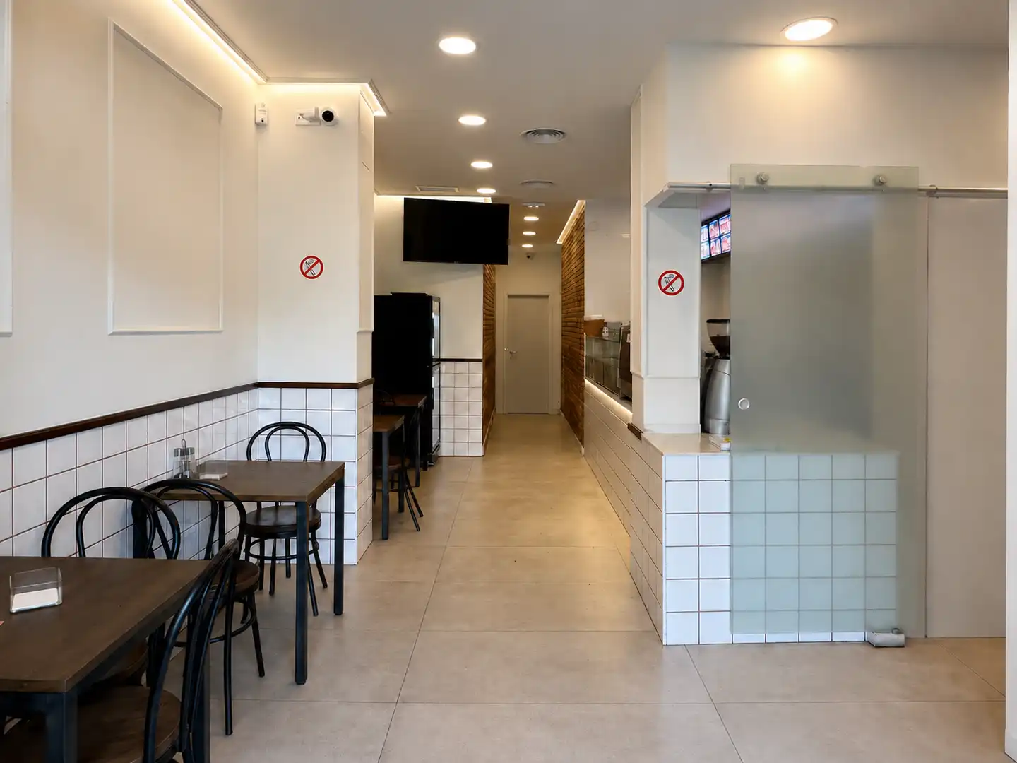 Local de alquiler en La Nova Esquerra de l'Eixample