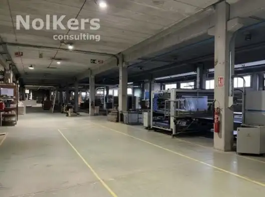 Industrial building with lift to rent in Almeda - El Corte Inglés, imagen 4
