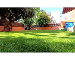 Garden of Flat for sale in Badalona  with Air Conditioner, Heating and Parquet flooring