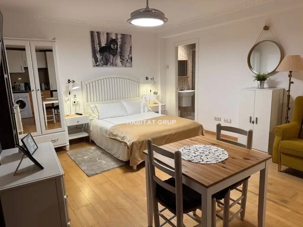 Habitación de Estudio en venta en Girona