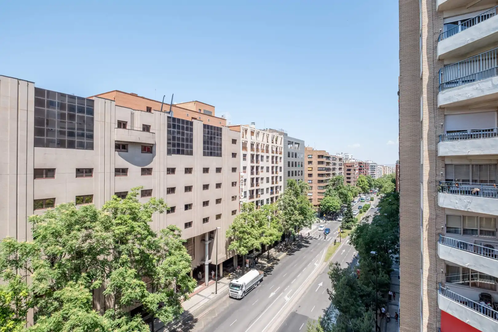 Exterior view of Flat for sale in Zaragoza  with Air Conditioner, Heating and Terrace