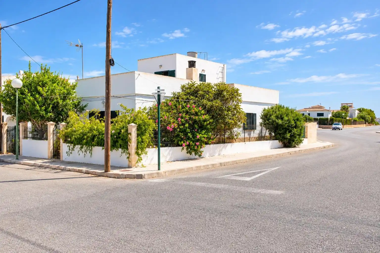 Detached house with garden for sale in Carrer del Lluç