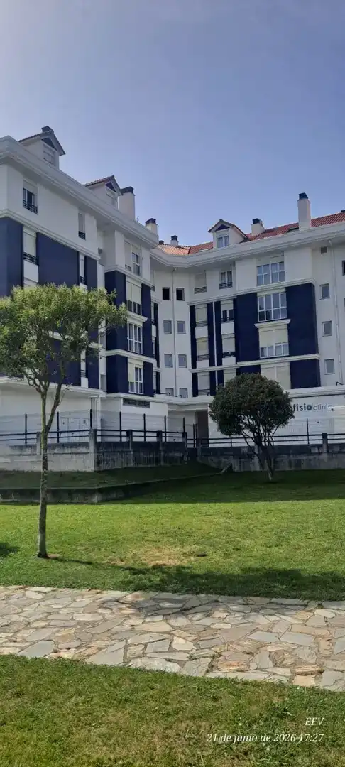 Vista exterior de Piso en venta en Santander con Balcón