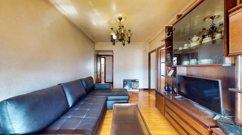 Foto 3 de Piso en venta en Obispo Padre Olaetxea Plaza, Lutxana - Llano, Barakaldo