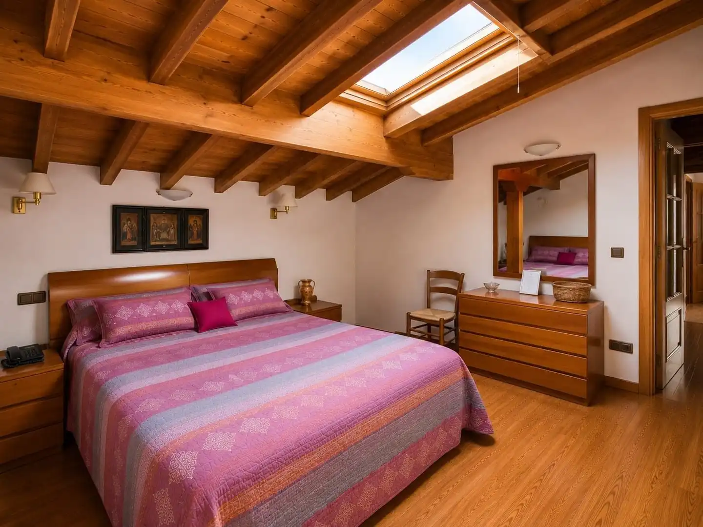 Habitación de Edificio en venta en Covarrubias
