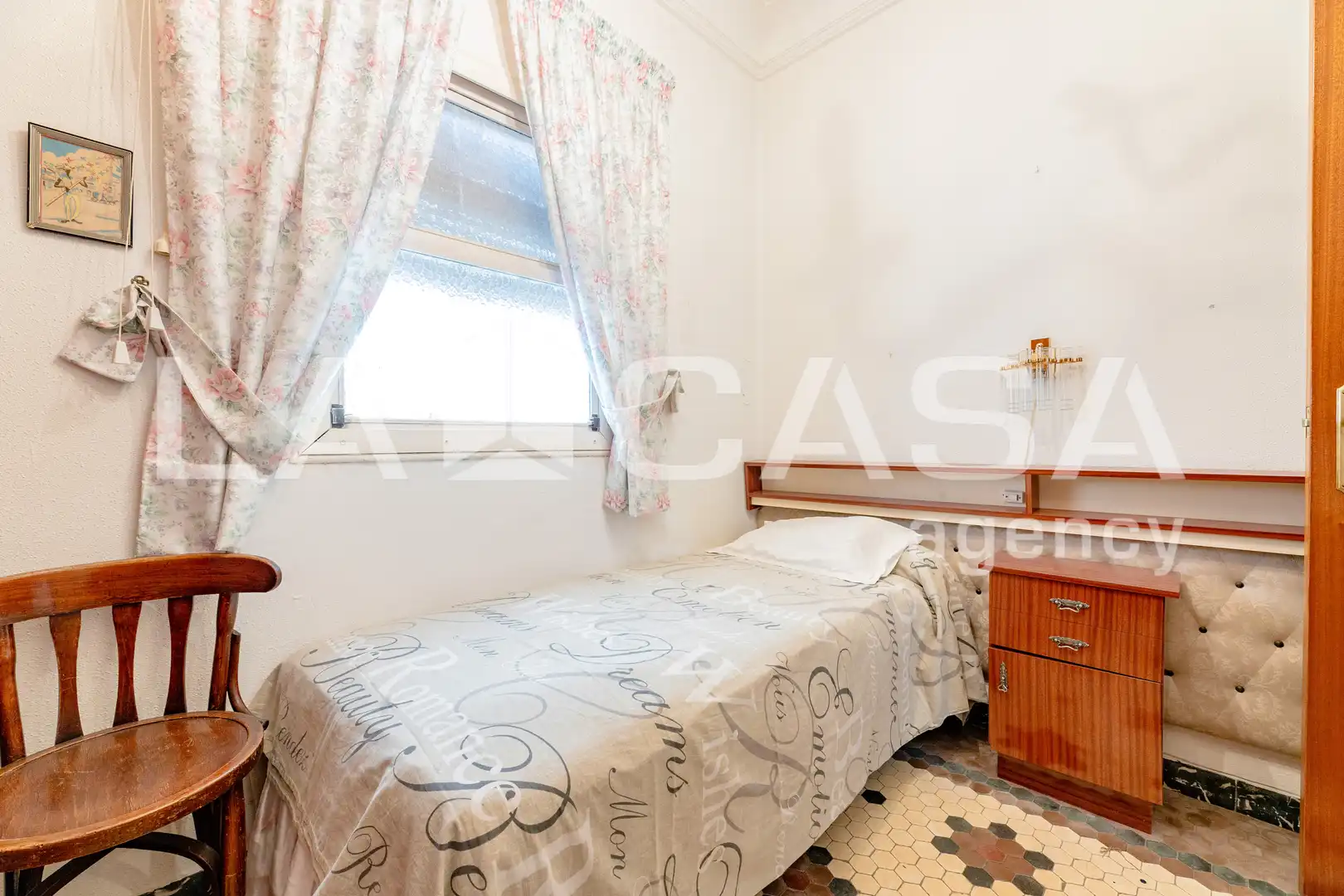 Bedroom of Flat for sale in Valencia  with Heating and Balcony