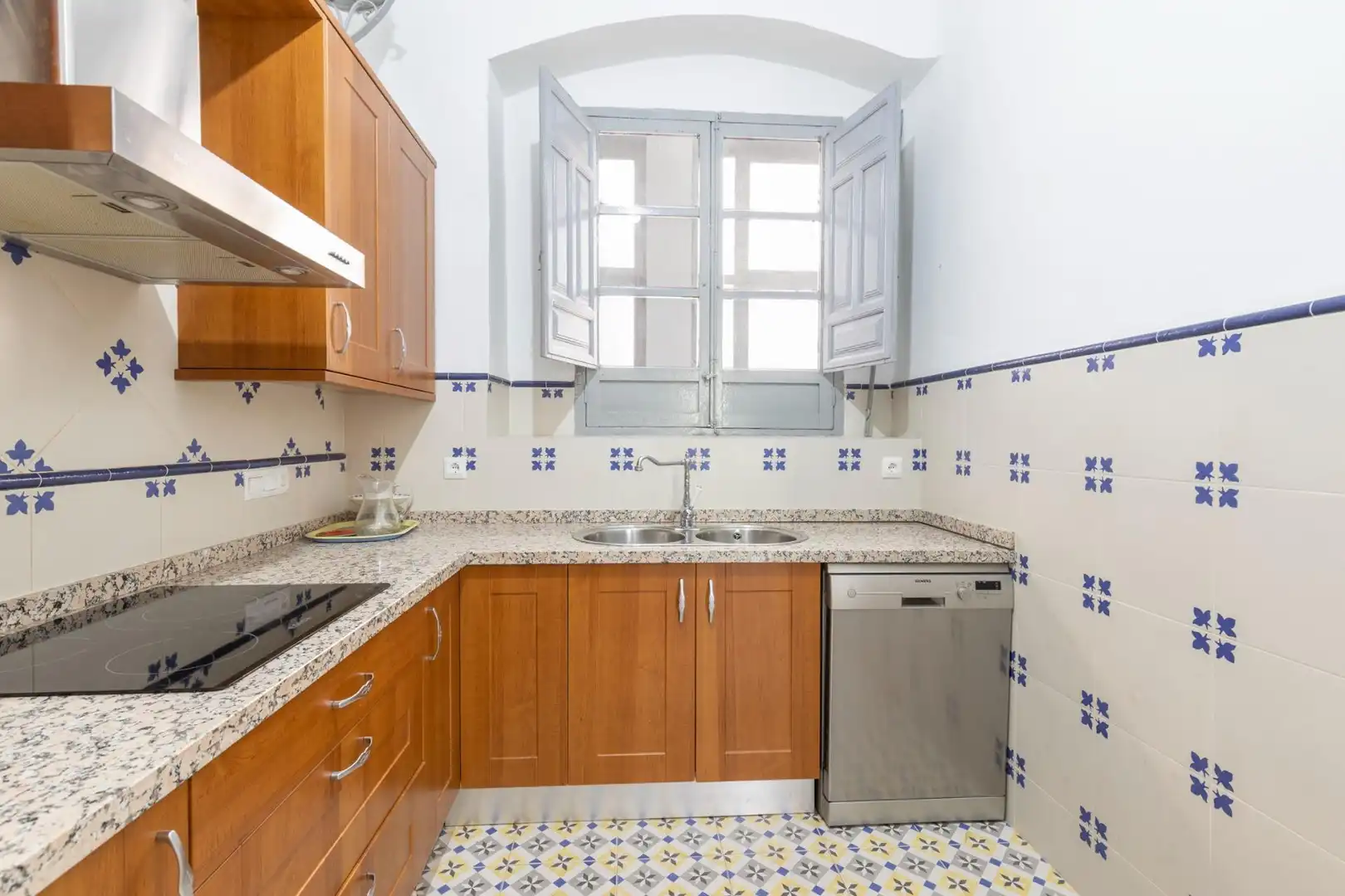 Flat with terrace for sale in Avenida Avenida Divina Pastora, imagen 28