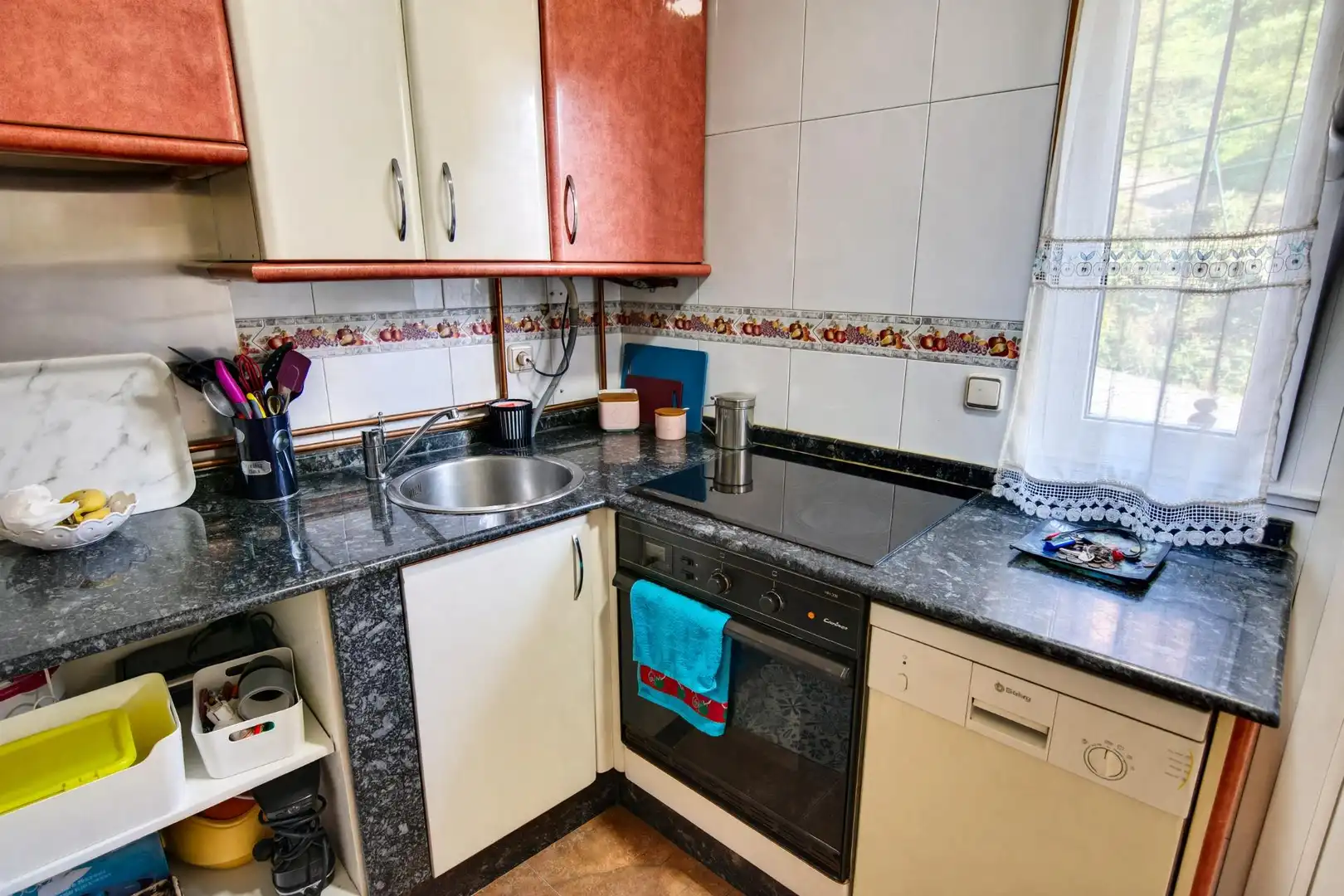 Küche von Wohnung zum Verkauf in Aller, Asturias