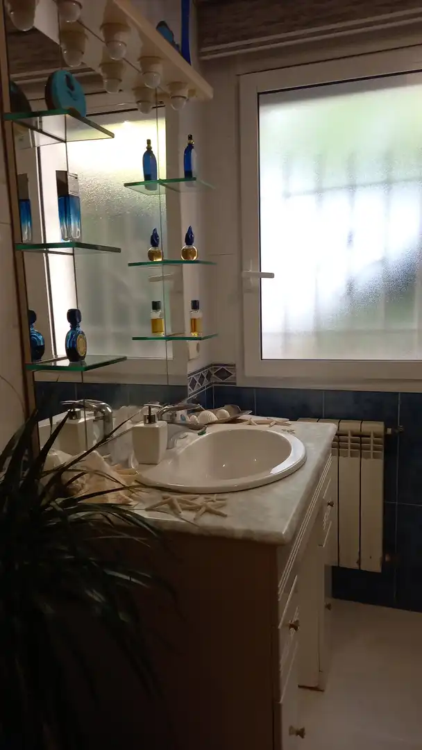 Bany de Casa o xalet en venda en Sant Feliu de Guíxols amb Jardí privat, Piscina i Moblat