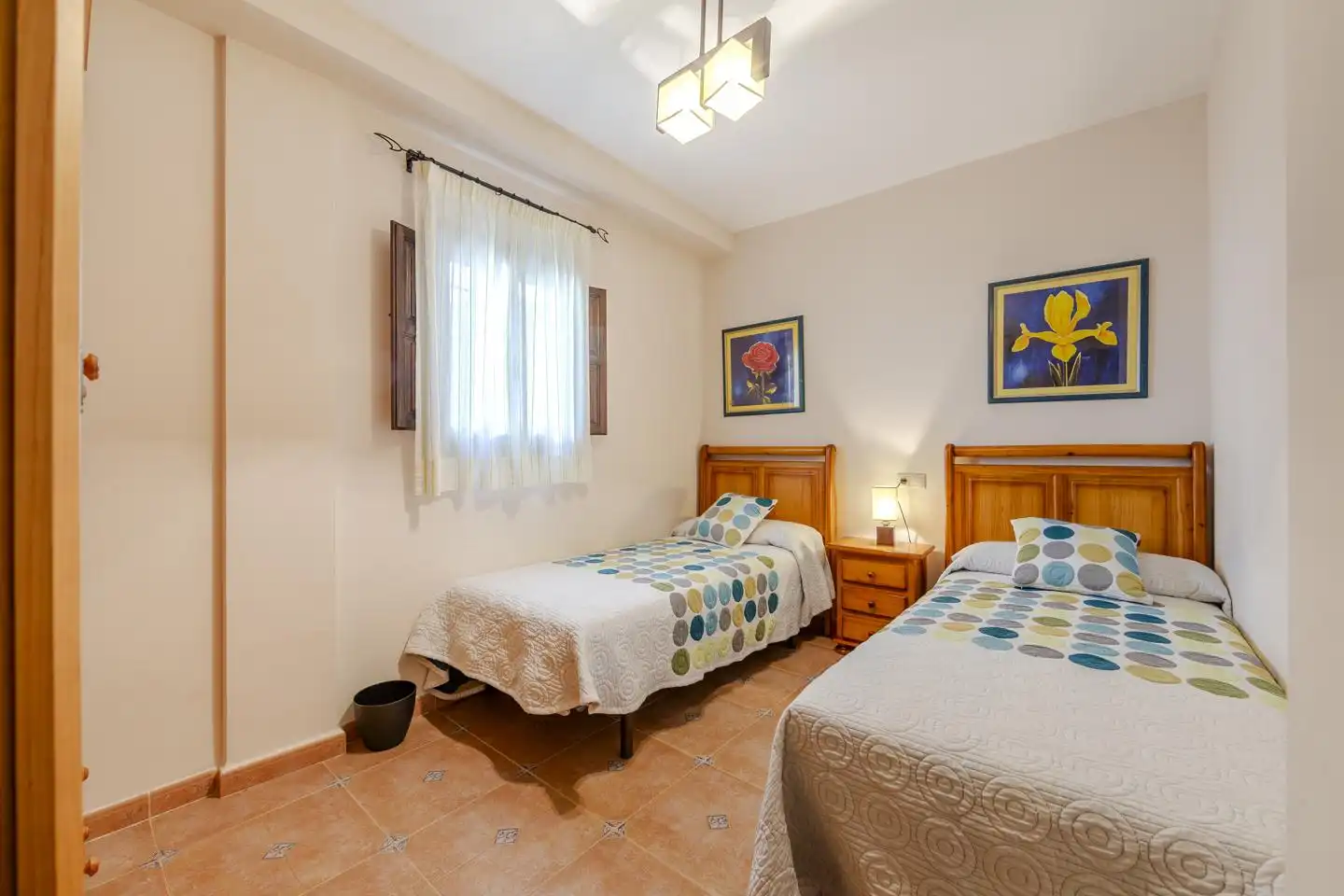 Dormitori de Dúplex en venda en Ohanes amb Aire condicionat, Terrassa i Moblat