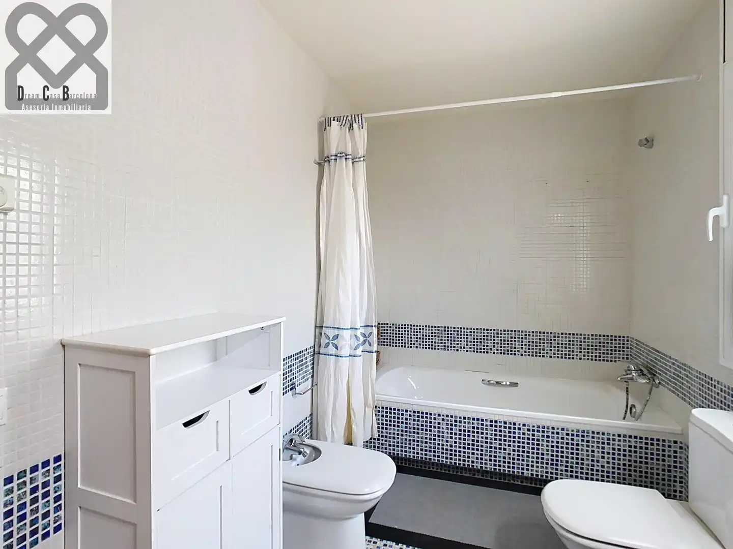 Bany de Casa o xalet en venda en Corbera de Llobregat, Barcelona