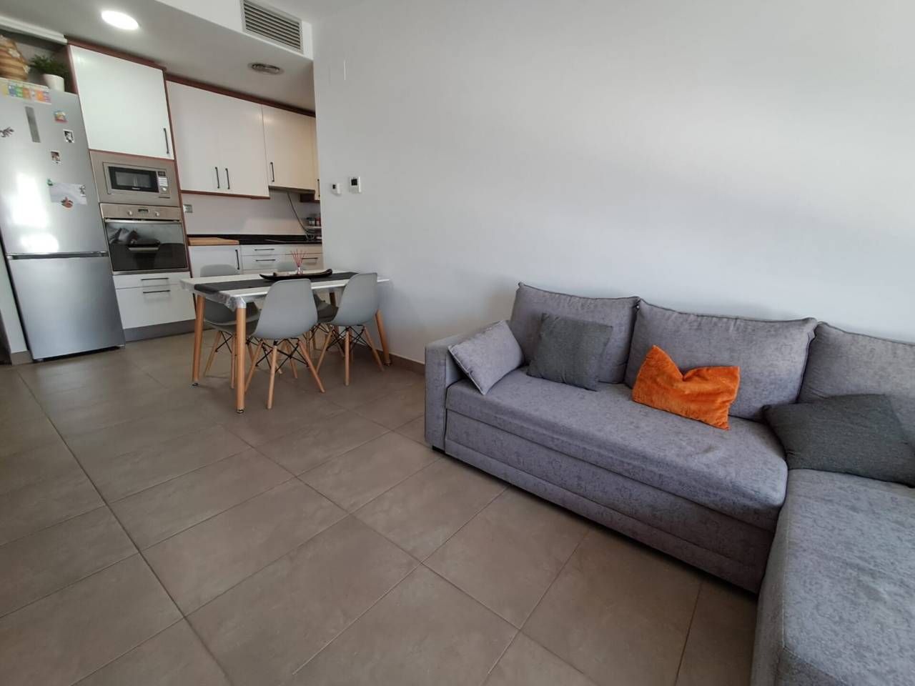 Living room of Flat for sale in Santa Perpètua de Mogoda  with Air Conditioner, Heating and Parquet flooring