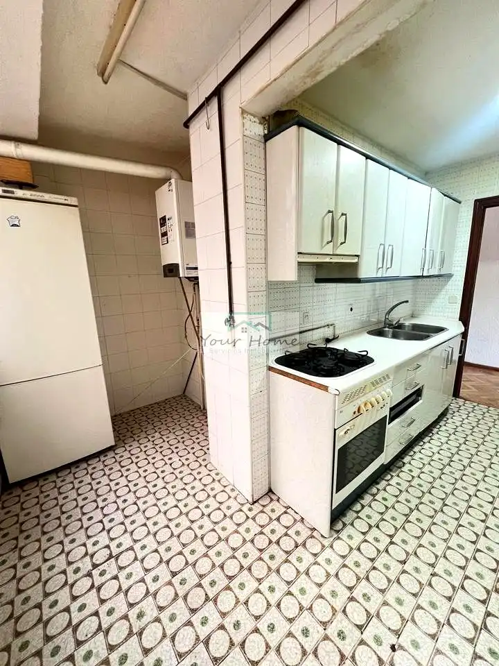 Cocina de Piso en venta en Torrejón de Ardoz con Parquet y Terraza
