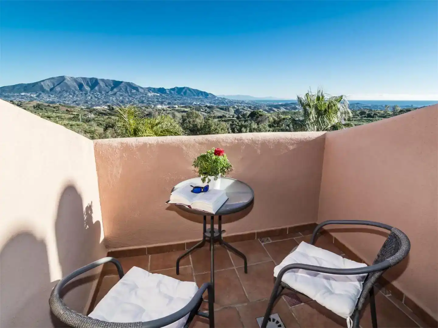 Terrasse von Wohnung zur Miete in Ojén mit Klimaanlage, Schwimmbad und Balkon