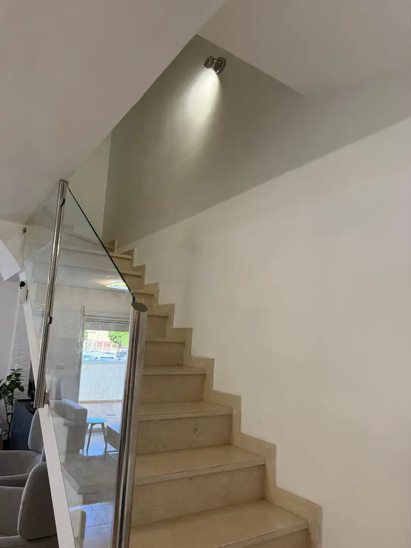 Casa adosada de alquiler en Fuengirola con Terraza, Trastero y Piscina comunitaria